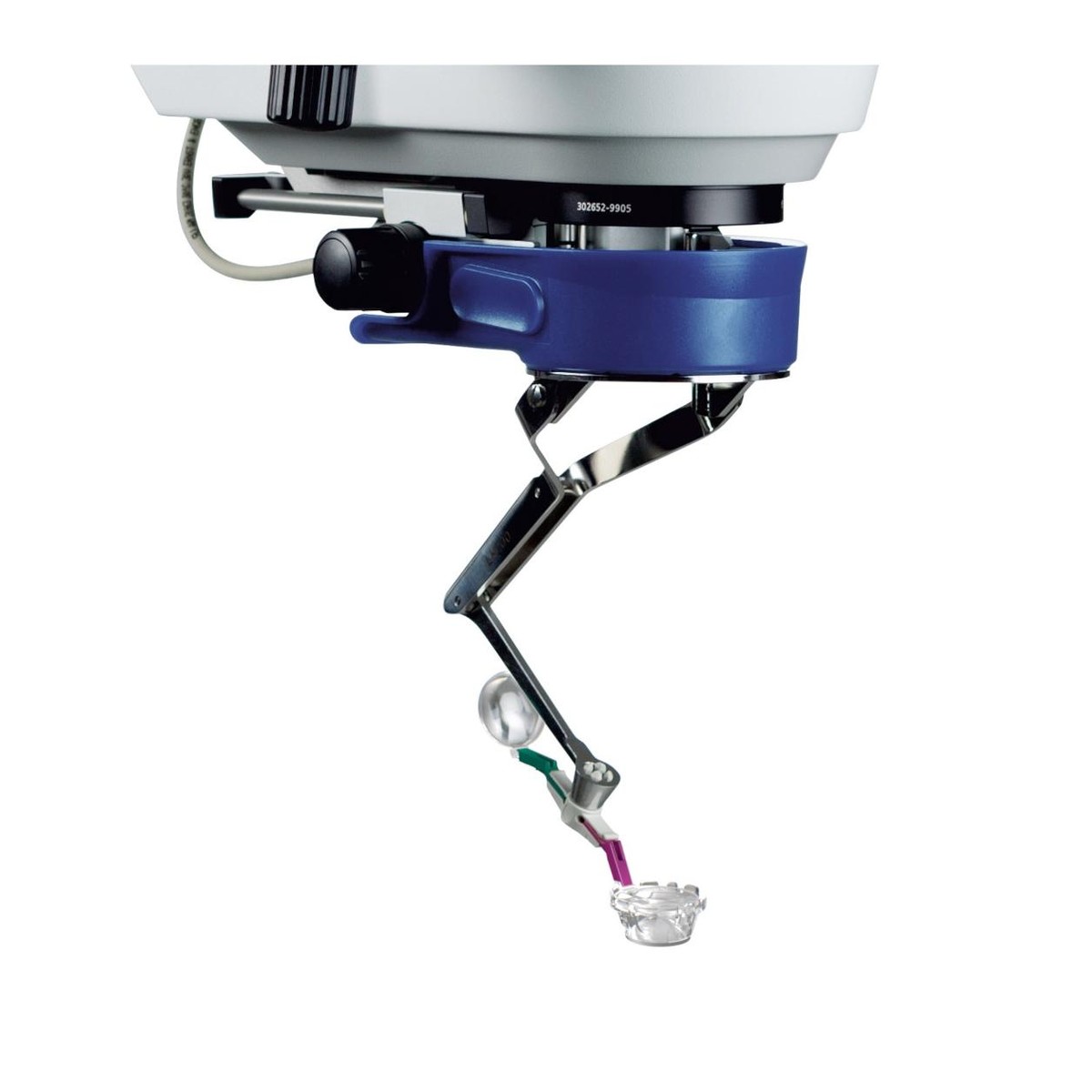 ZEISS OPMI LUMERA 700 — reference optical microscope for cataract and vitreoretinal surgery.